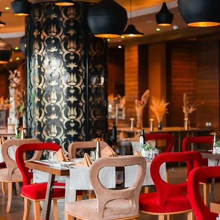Hotel Divan 4*